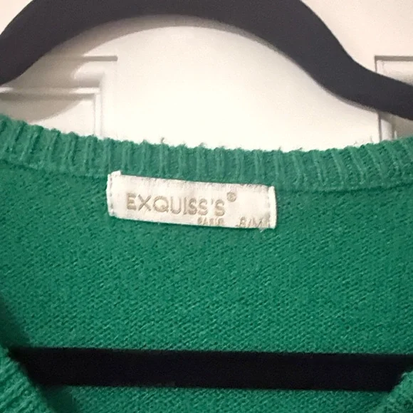 Green Vintage Style V-Neck Rainbow Stripe Sweater - Picture 3 of 5